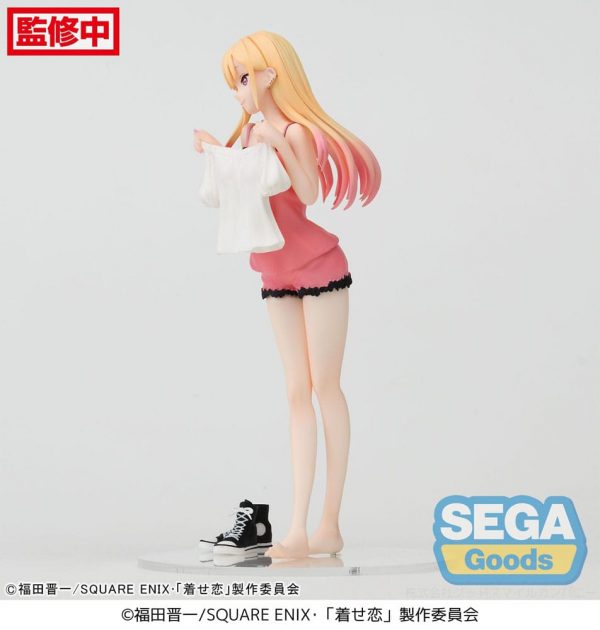 Marin Kitagawa Trying On